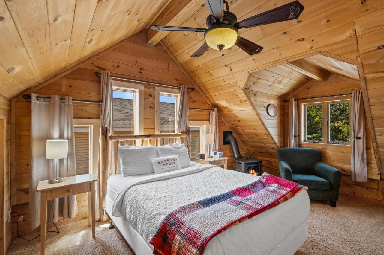 The Bucking Moose Hotel West Yellowstone Exterior foto
